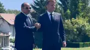 ماكرون يرحب بالسيسي بالعربية في قمة السبع: أهلاً وسهلاً يا ريس