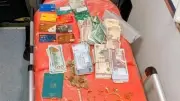 إسعاف المنيا يسلم أمانات مالية ومشغولات ذهبية لمصابي حادث ملوي