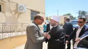 محافظ المنيا ووزير الأوقاف يبحثان تطوير منطقة البهنسا الأثرية