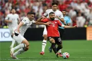 محمد صلاح يتعرض للإصابة في مباراة مصر وإيران