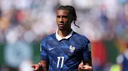 أكياس نيكوتين في خزانة لاعب فرنسي بكأس العالم تثير جدلاً وتحذيرات من السرطان
