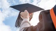 البرلمان يناقش أوضاع حملة الماجستير والدكتوراه وعمال الدليفري