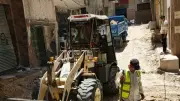 رصف 16 شارعًا بالعجمي غربي الإسكندرية ضمن خطة تطوير شبكة الطرق
