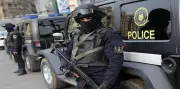 ضبط شخص لتعديه على آخر بالسب وإحداث تلفيات بسيارته في عين شمس