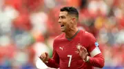 رونالدو يصرخ 'لقد عدت' أمام الكاميرا بعد تألقه في فوز البرتغال على أوزبكستان