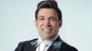 سعد الصغير يوقف حفله في مهرجان موازين لأذان العشاء ويردده مع الجمهور