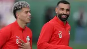 إمام عاشور ومحمد صلاح.. لقطة تشعل حماس المصريين قبل مواجهة بلجيكا في المونديال