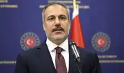 وزير خارجية تركيا لنظيره الإيراني: نأمل أن تفضي المزيد من المباحثات إلى نتيجة إيجابية