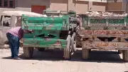 ضبط جرارين زراعيين لإلقائهما مخلفات هدم بالشوارع في أسيوط