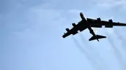 عقيد أمريكي: تحطم قاذفة B-52 كارثة يستحيل النجاة منها ووفاة 8 أشخاص