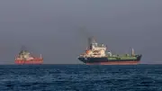 مسؤول أمريكي: لا مؤشرات على تحركات إيرانية لإغلاق مضيق هرمز