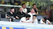 هل تجاوز زيدان الخط الفاصل مع منتخب الجزائر؟ حقيقة دخوله غرفة الملابس