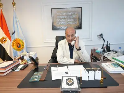 محافظ أسيوط يهنئ الطالبة هنا الأولي جمهورياً في دبلوم التكنولوجيا التطبيقية