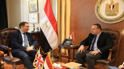 وزير التعليم العالي يبحث مع سفير بريطانيا إنشاء أودية التكنولوجيا وتدويل البرامج