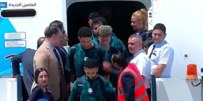 لحظة وصول طائرة بعثة منتخب مصر إلى العلمين فيديو
