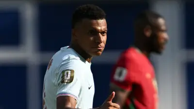 غضب في فرنسا بعد تصريحات عنصرية لراخوي حول المنتخب