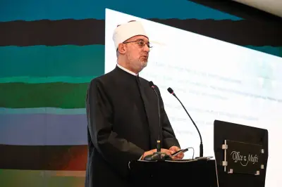مفتي الجمهورية يعزي أمير قطر في وفاة الشيخ حمد بن خليفة آل ثاني