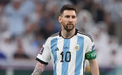 ميسي يقود تشكيل الأرجنتين أمام مصر في دور الـ16 بكأس العالم 2026