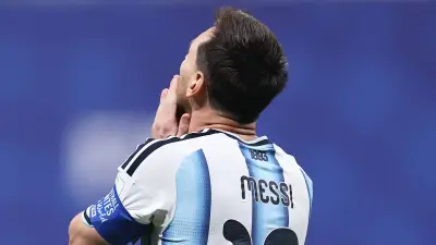 ميسي يهدر ركلة جزاء أمام مصر ويقترب من رقم رونالدو السلبي