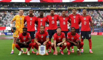 تأجيل مباراة المكسيك وإنجلترا في كأس العالم ساعة بسبب العواصف الرعدية