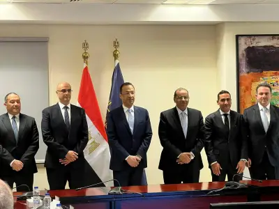 وزير الاتصالات يشهد إطلاق حملة اطمن واطمن على الآخر لحماية الأطفال على الإنترنت