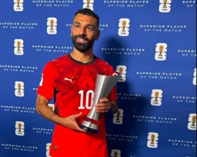 صلاح يحصد جائزة رجل مباراة مصر وأستراليا بعد تأهل الفراعنة لدور الـ16