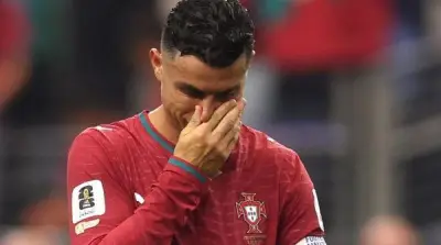 دموع الأساطير: رونالدو ونيمار ومحرز يودعون المونديال بالبكاء – هل يلحق ميسي؟