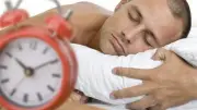 5 أعراض صباحية لارتفاع ضغط الدم.. الصحة توضح العلامات التحذيرية
