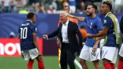 ديشامب يحسم مركز الجناح الأيسر في تشكيلة فرنسا أمام المغرب