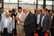 استثمارات بالمليارات: وزير الصناعة يتابع سير الإنتاج بمصانع النسيج والمعدات الزراعية