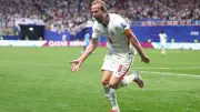 ثنائية كين تنقذ إنجلترا من مفاجأة مدوية في كأس العالم