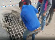 إصلاح تلفيات كوبري 45 بالإسكندرية بعد حادث تصادم ميكروباص