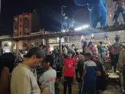 أهالي الشرقية يحتشدون في الساحات احتفالاً بتأهل منتخب مصر لدور الـ16