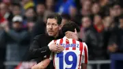 سيميوني يعلق لأول مرة على مستقبل ألفاريز وأزمته مع أتلتيكو مدريد