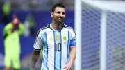 فيديو يظهر سبيد يحاول تشتيت ميسي قبل إهدار ركلة الجزاء أمام مصر في كأس العالم 2026