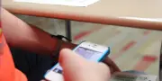 ضبط طالبة حاولت الغش الإلكتروني بامتحان الرياضيات للثانوية العامة