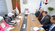 محافظ السويس يبحث خطط توسعات الشركة العربية للزجاج الدوائي